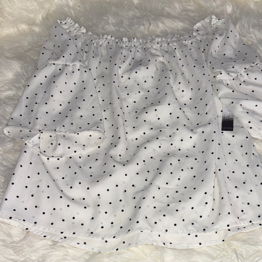 Kensie White Polka Dot Off-Shoulder Top